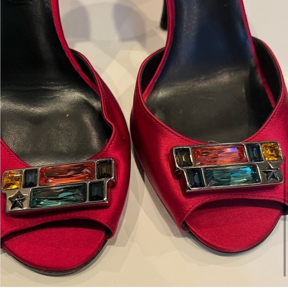 Céline Red Satin Crystal Embellished
D'orsay Peep Toe Pumps Size 37 - Picture 6 of 6